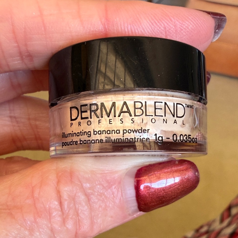 Dermablend Professional Illuminating Banana Powder
